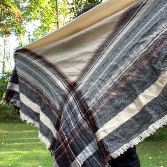 Plaid Scarf - Picture 2 of 4